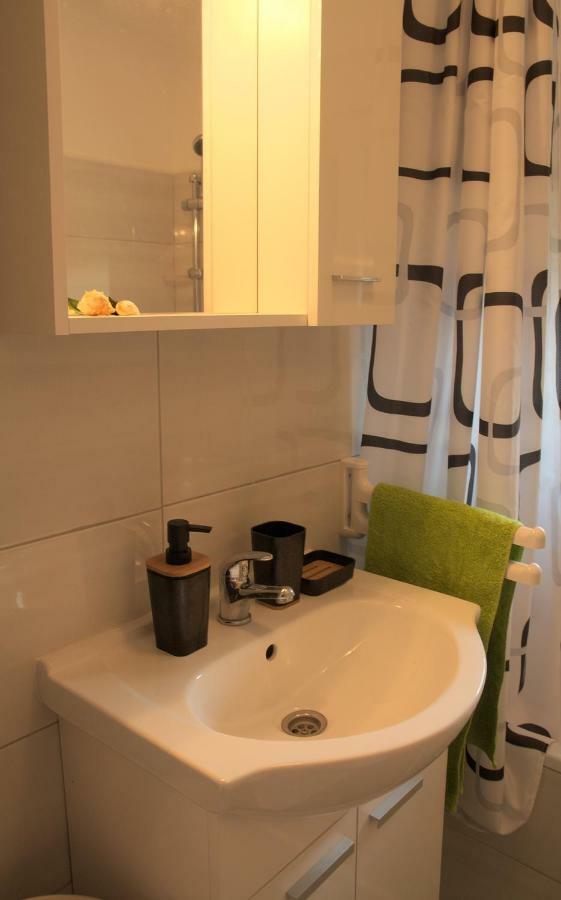Studio Apartment Slavi Pola Esterno foto